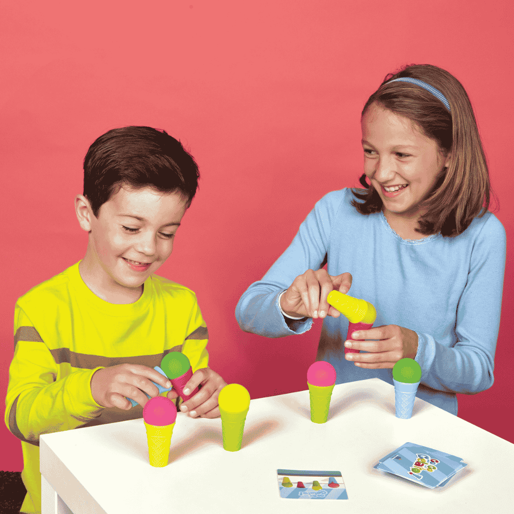 2 Young kids playing Go Go Gelato
