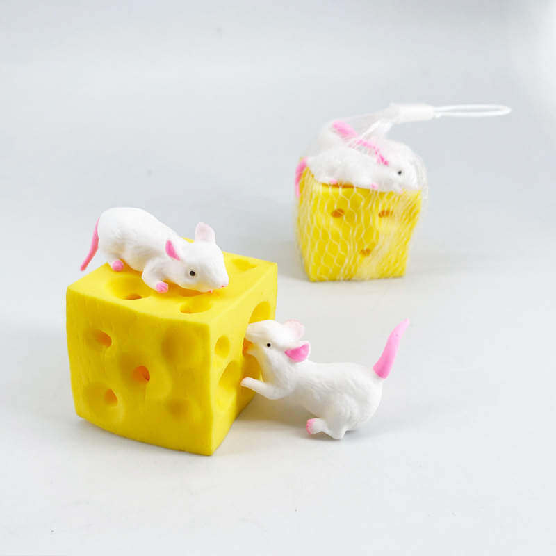 2 pieces Squeezy Mouse And Cheese Fidget