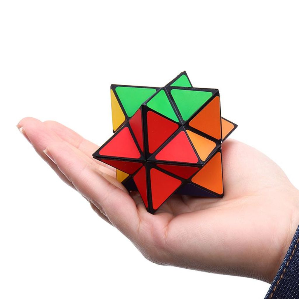 Fidget Magic Star placed in a palm