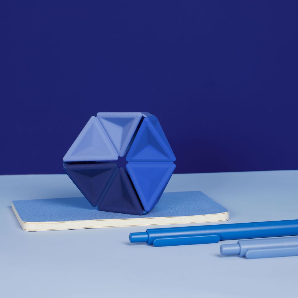 Pivot 24 Original Mix Blue