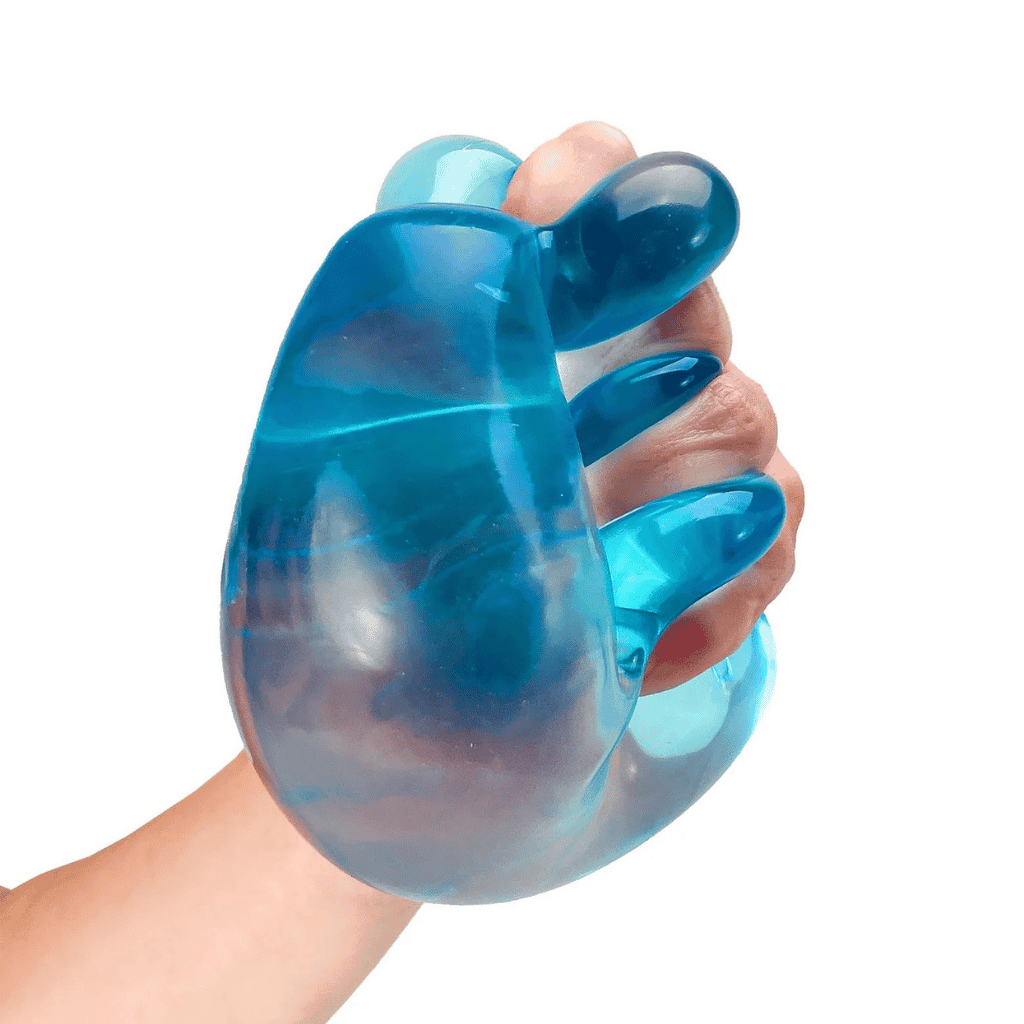 Squeezing Schylling Niceberg Nee Doh