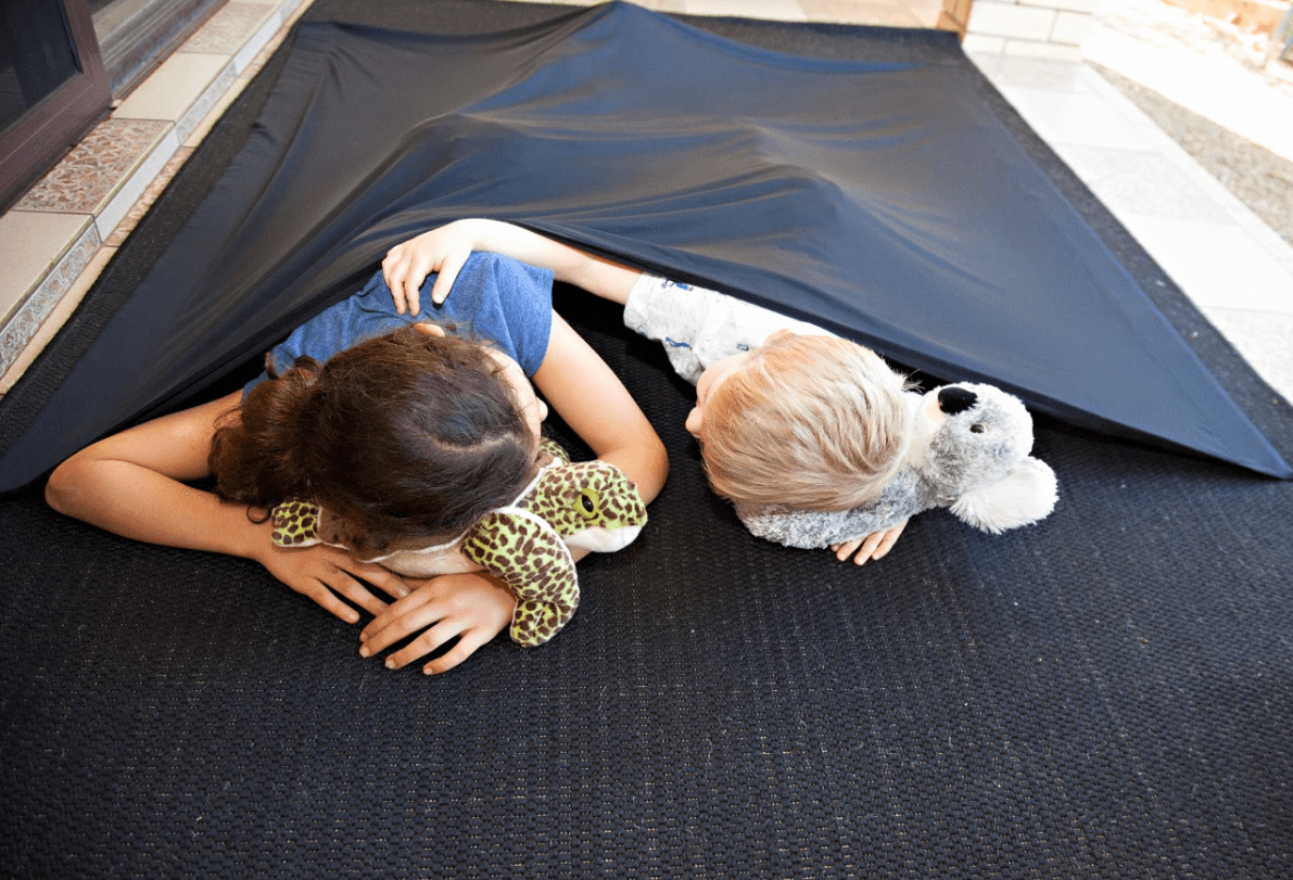 The Quoll Medium 2 Kids Inside It