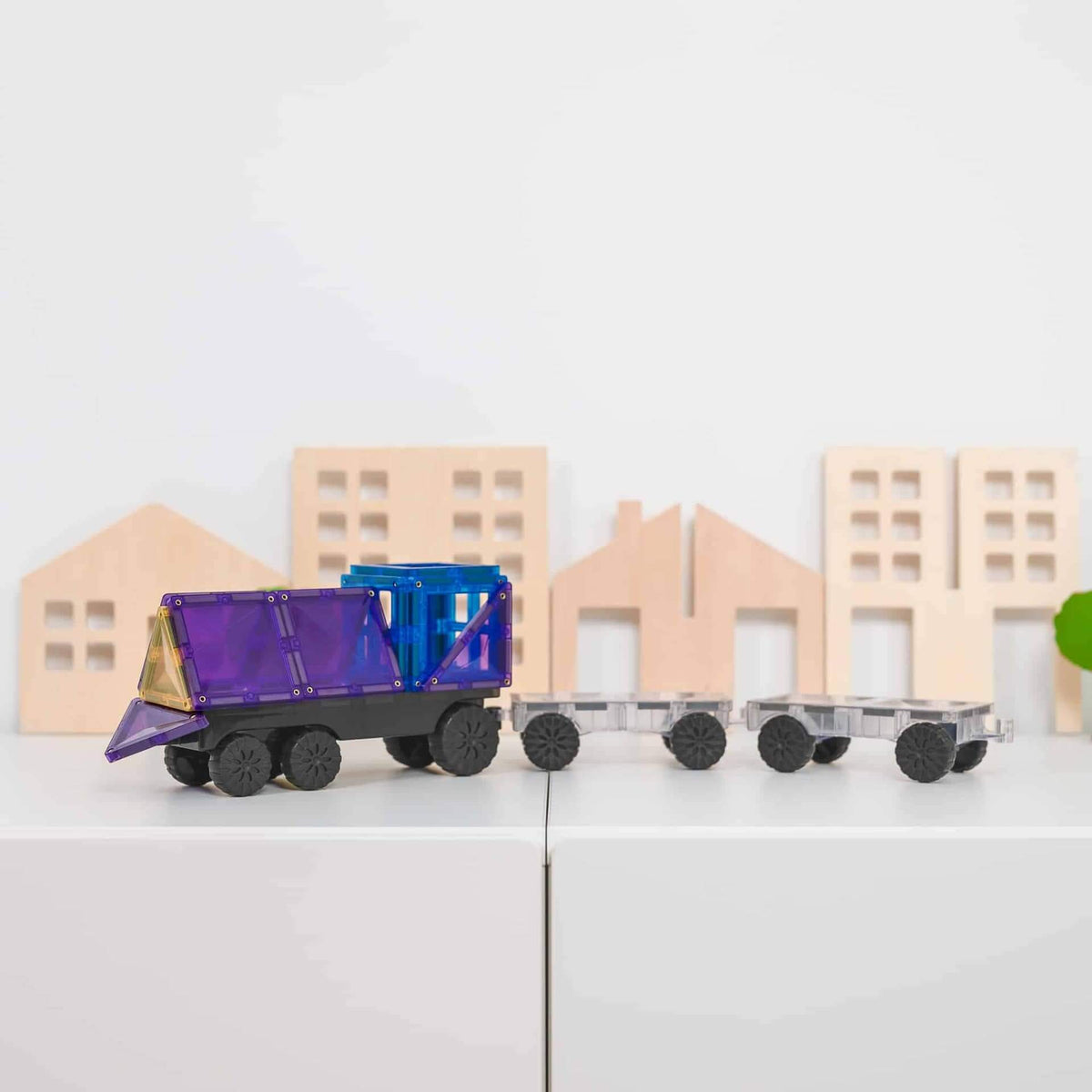 track included in the rainbow transport pack
