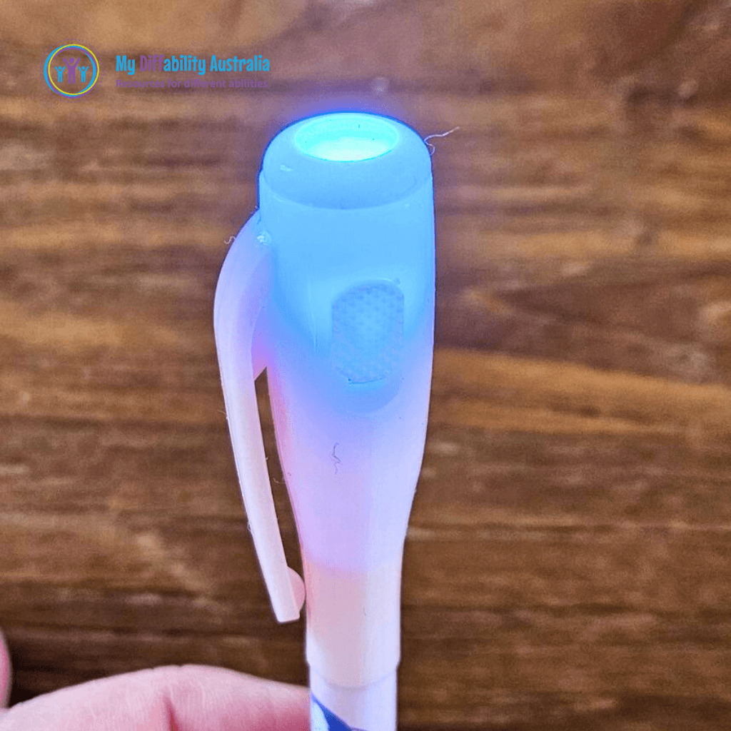 uv pens while turned on zoom in pink