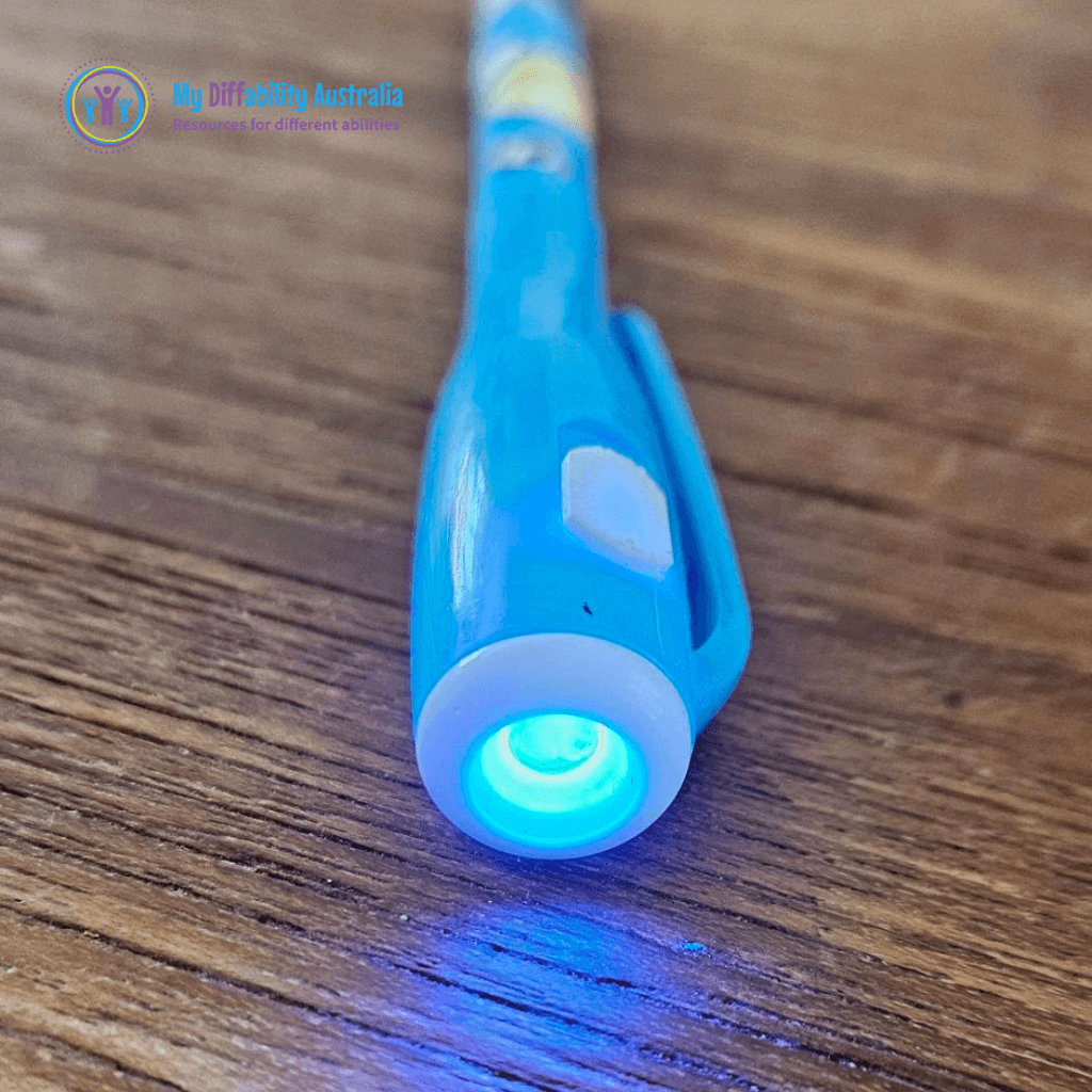 uv pens while turned on zoom in