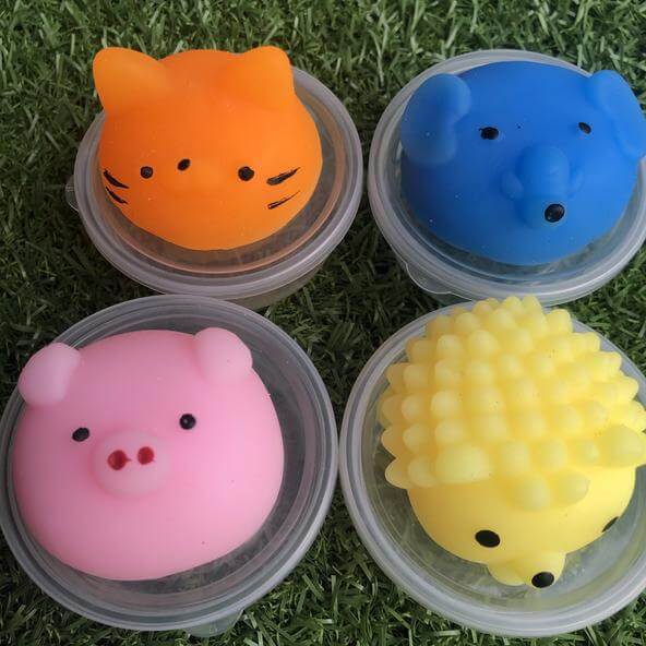 Squishy jelly toy in container